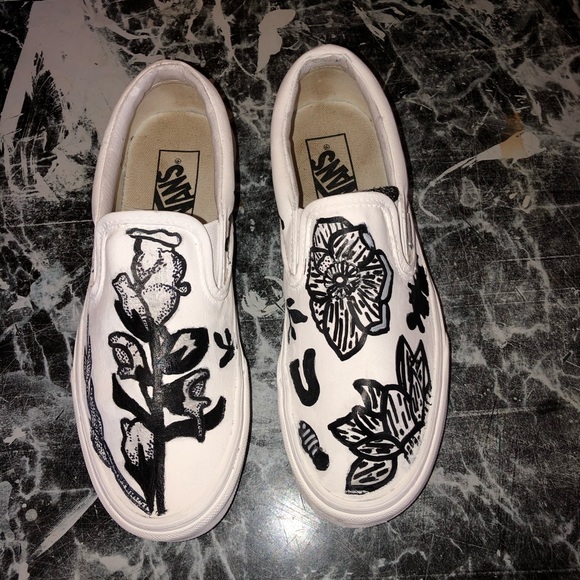 Hand painted black and white flower vans - Picture 1 of 5